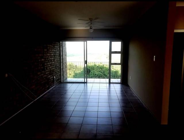 2 BEDROOM APARTMENT FOR SALE IN FREELAND PARK